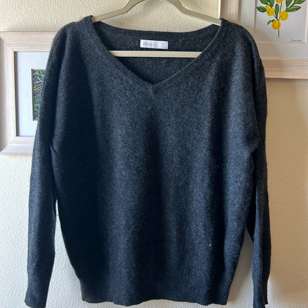 Grana 100% Mongolian Cashmere V-Neck Sweater XL Charcoal Gray